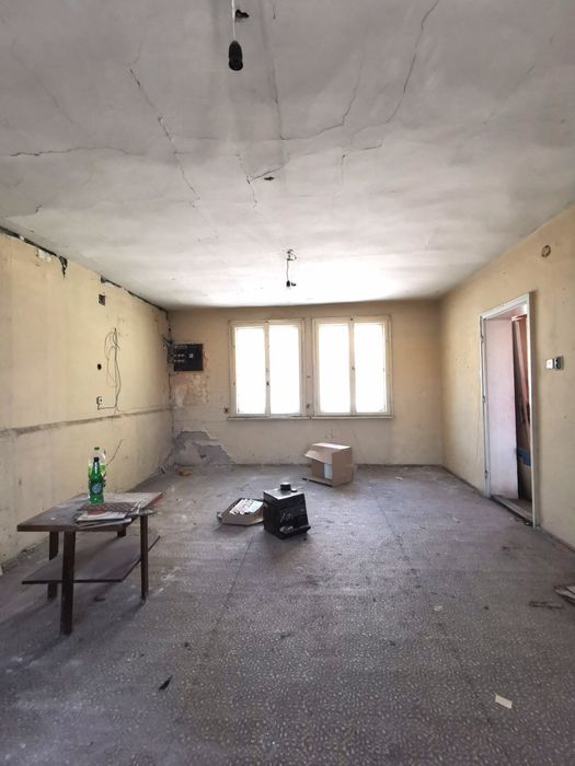 Продава се Склад в Горна Оряховица - 149 кв.м за 240 €/кв.м - Снимка #2