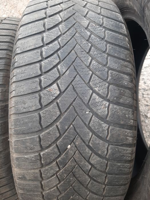 Продам шины 235/55/19 бриджестон