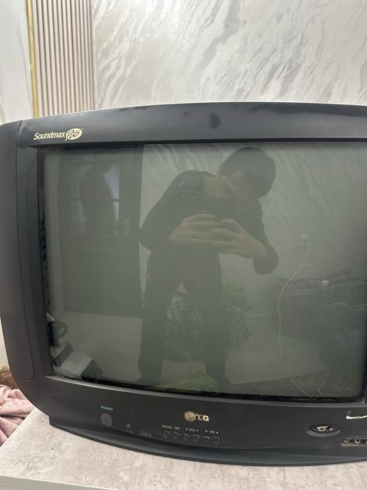 Televizor sotiladi Toshkentda