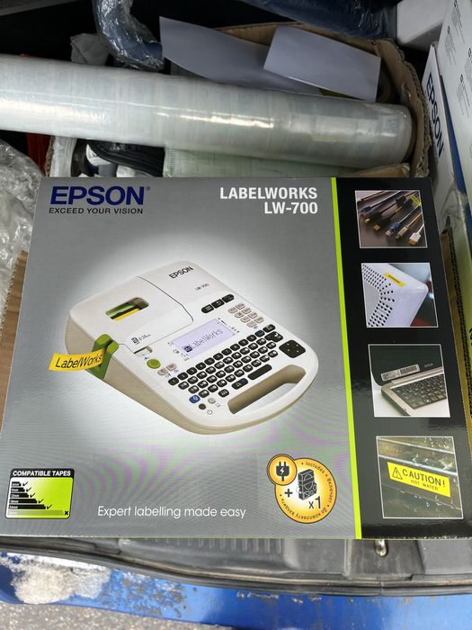 Ленточный (маркировочный) принтер Epson LabelWorks LW-700 C51CA63100