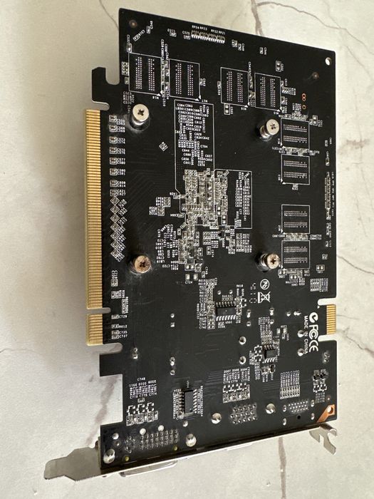 Nvidia видеокарта 1Гб