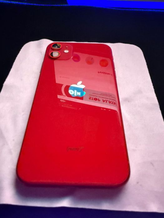 Iphone 11 Red / 128gb / 77%