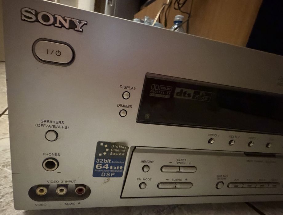 2 Boxe Grand High, si statie Sony bine intretinute