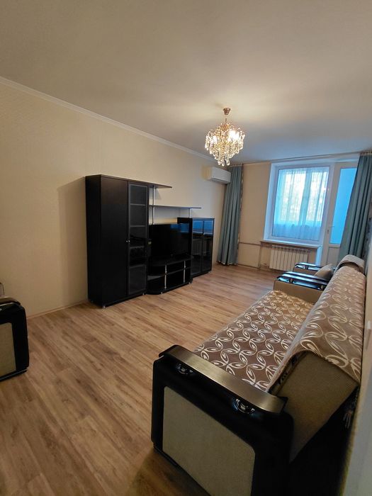 Продам трехкомнатную квартиру