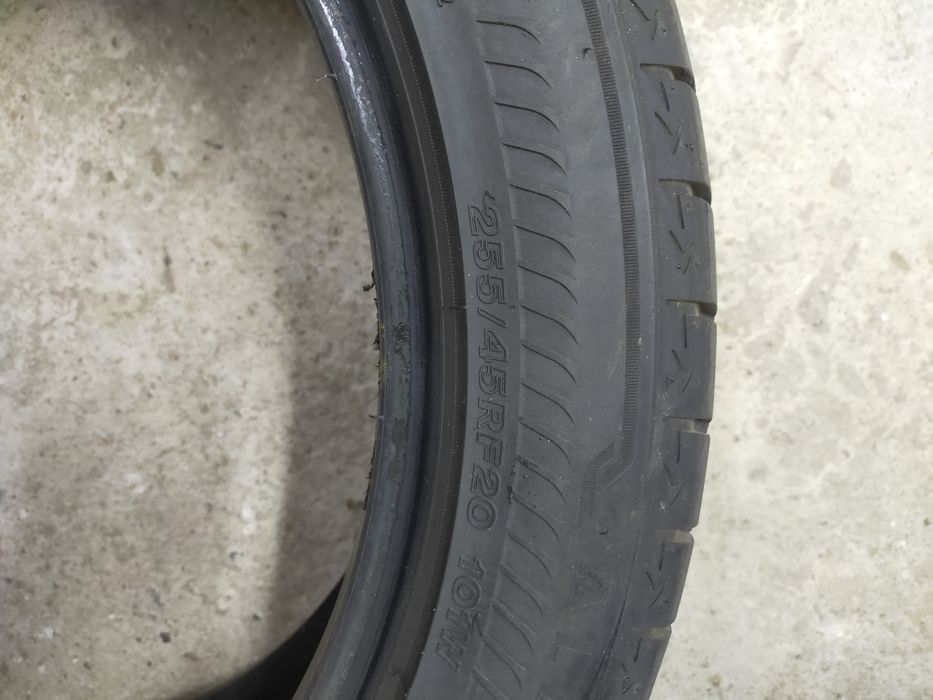 Резина 255/45/20