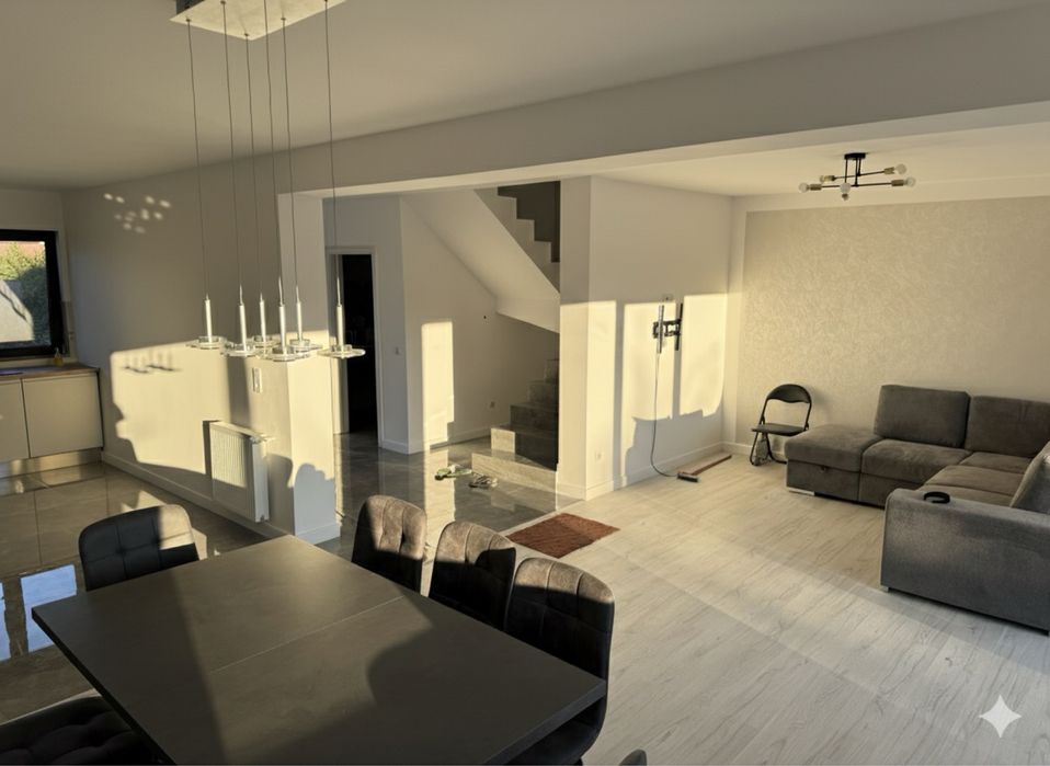 Casa moderna in cartier nou