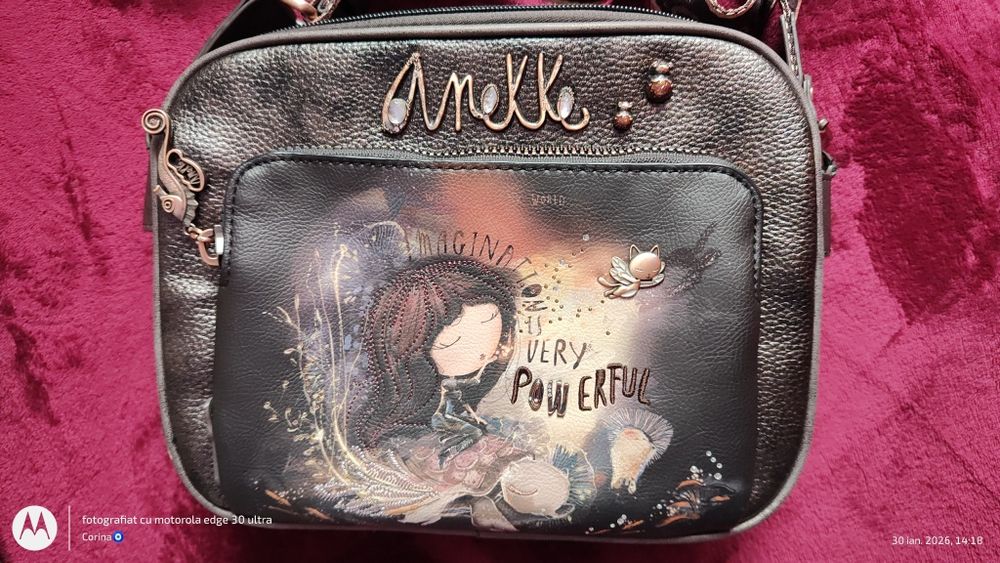 Vând geanta umăr Anekke