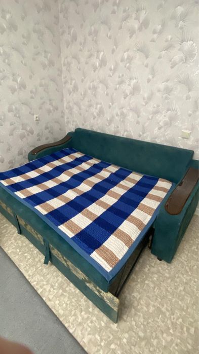 Диван (раскладушка) для дома