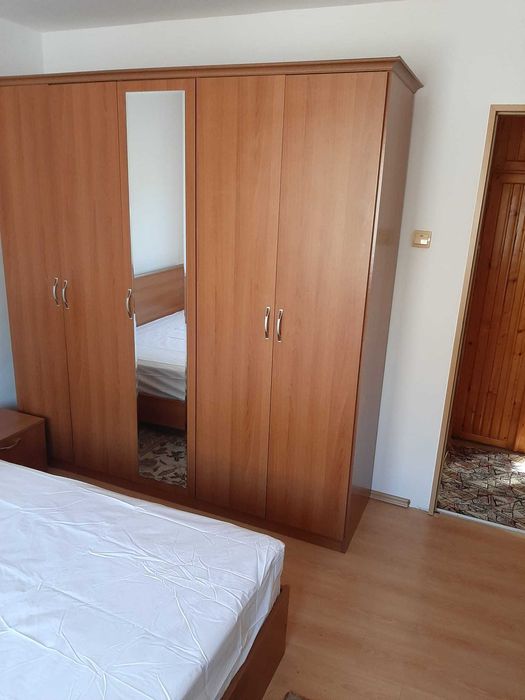 Apartament 3 camere Bartolomeu de închiriat