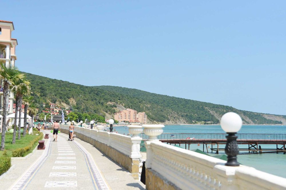 Продава се Къща в к.к. Елените - 217 кв.м за 1452 €/кв.м - Снимка #22