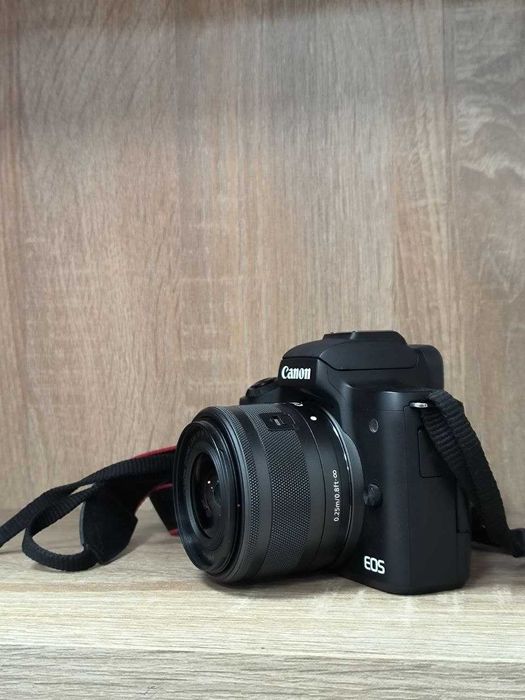 Aparat Foto Miroless Canon EOS M50 Mark II + Obiectiv Canon EF-M 15-45mm [#140177#]