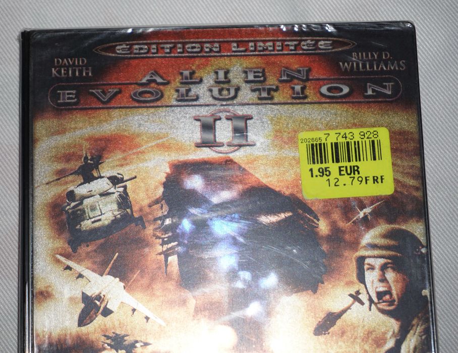 Чисто Нов Филм Alien Evolution 2 Limited Edition DVD PAL French Audio