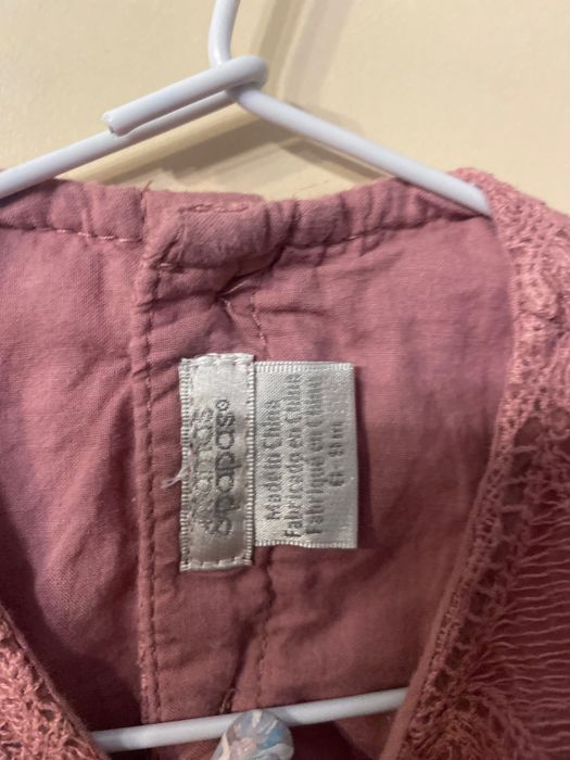 Страхотна дантелена официална рокля