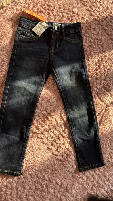 Продам джинсы ,качественые