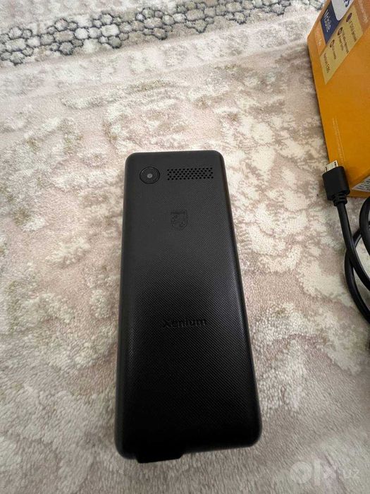 PHILIPS Xenium E185