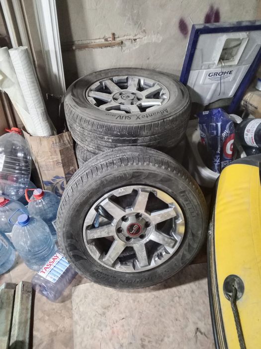 Шина для машины.