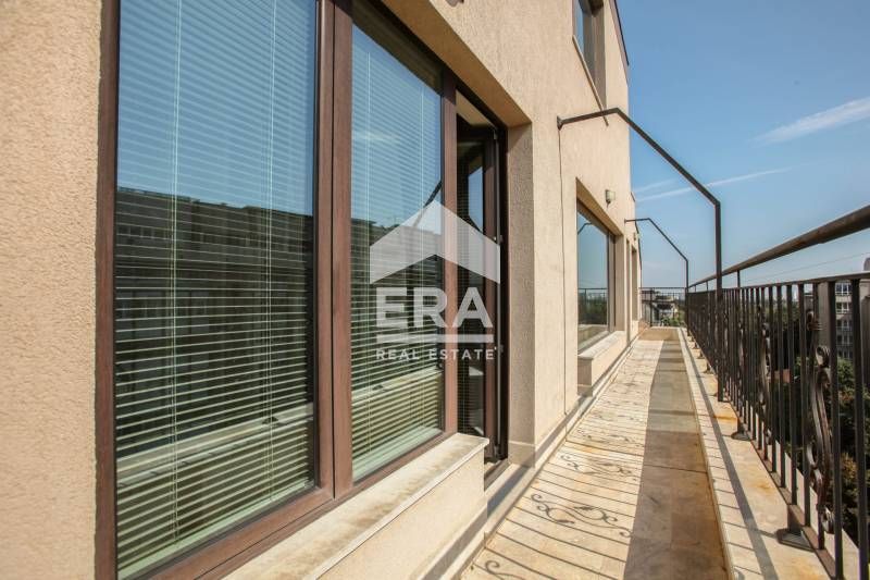 Дава се под наем Тристаен апартамент в София, Лозенец - 161 кв.м за 2000 € - Снимка #4