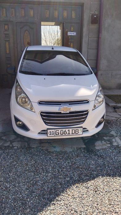 Автомобил спарк 2013