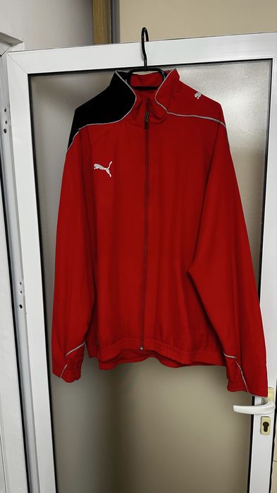 Vand bluza de ttening Puma , model deosebit