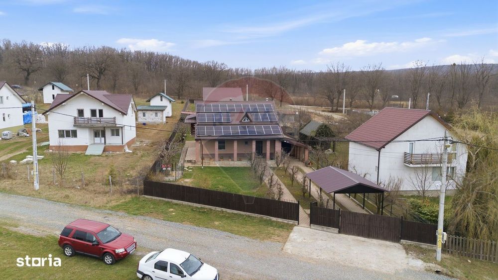 Casă / Vilă cu 5 camere de vânzare