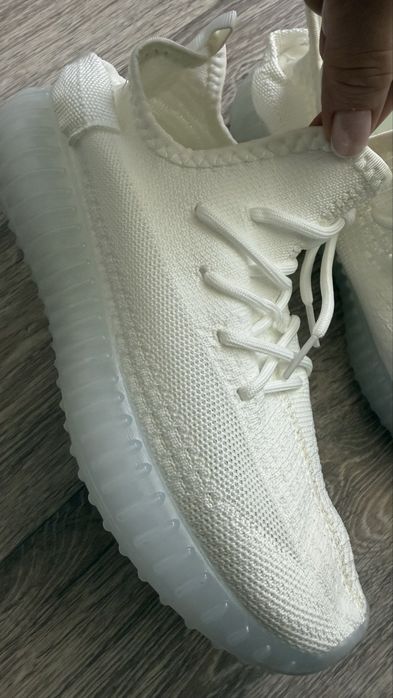 Кроссовки новые р.36-40