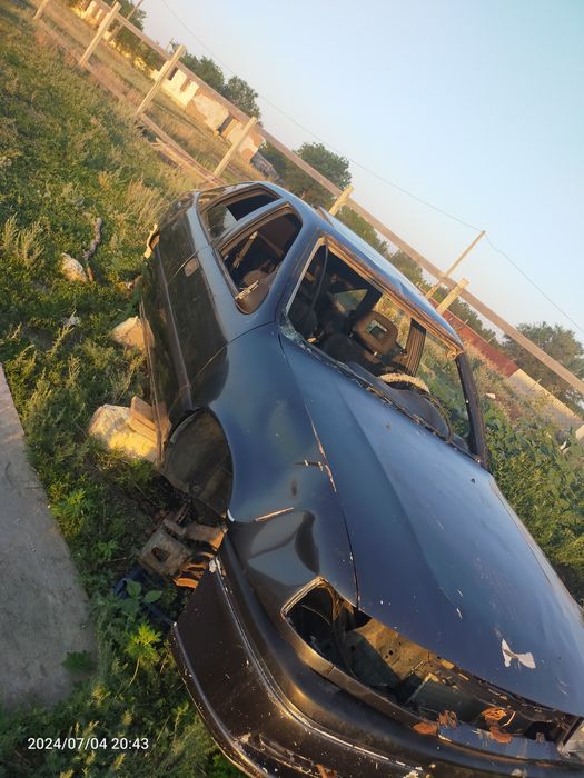 Продается машина марки Opel