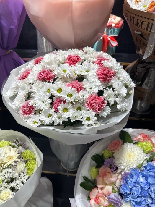 Xrazantema romashka buket gullar