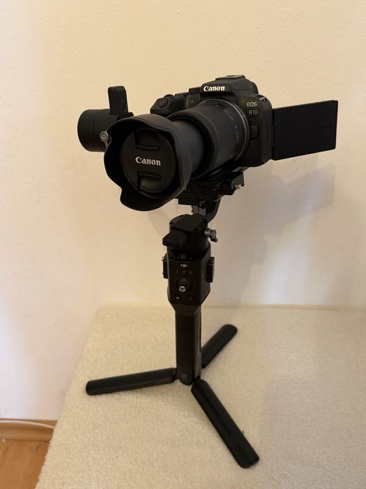 Oferta Pachet! Canon R10 + Obiectiv 18-150 + Stabilizator Ronin SC