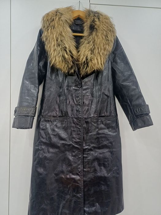 Кожаный плащ жен лаковый черн