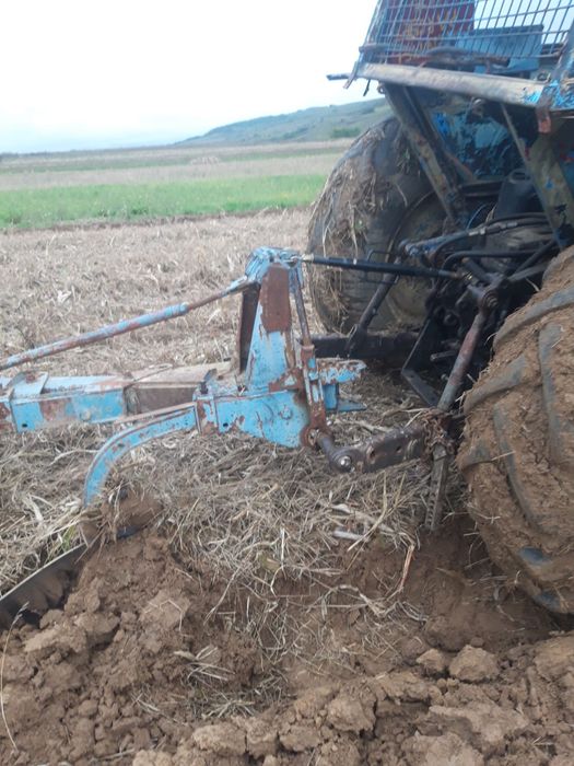 Schimb sau Vand tractor Zetor 120 cai putere 4x4