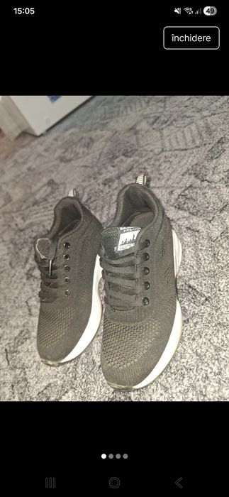 Adidasi cu talpa înaltă