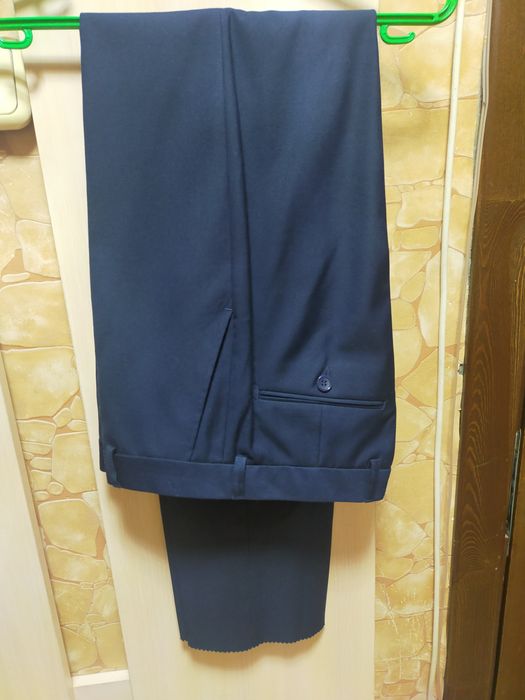 Брюки подростковые 44 р новые.