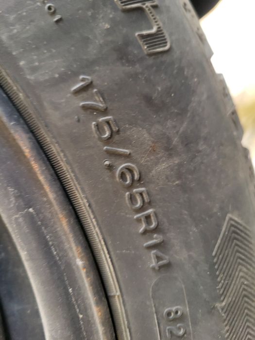 Anvelope cu jante R14