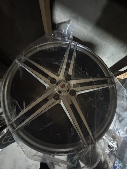 Продам по штучно диски, есть 3 штуки