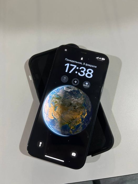 Продам Iphone 12 в зорошем состоянии