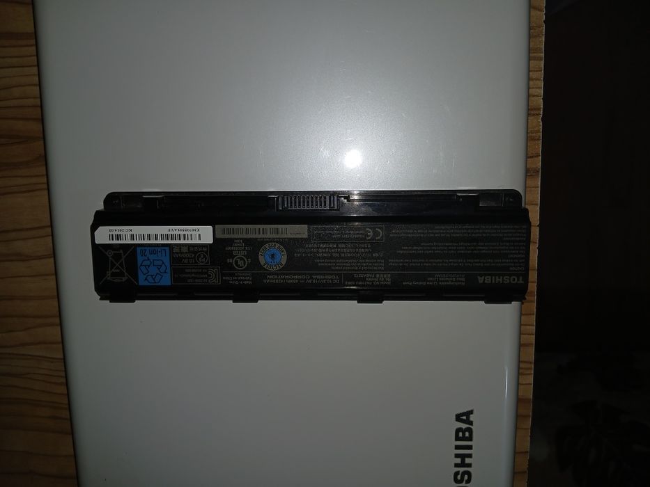 Laptop Toshiba Satellite nefunctional pt piese