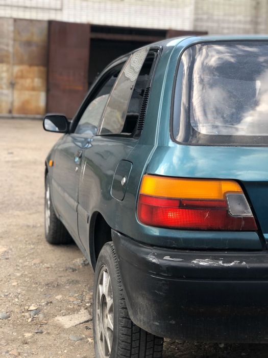 Продам автомобиль Toyota Starlet