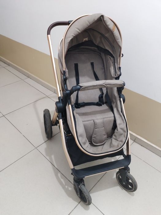 Коляска демисезонная