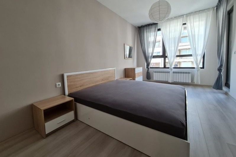 Дава се под наем Тристаен апартамент в София, Бояна - 110 кв.м за 663 € - Снимка #2