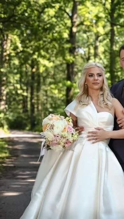 Rochie mireasa Pronovias