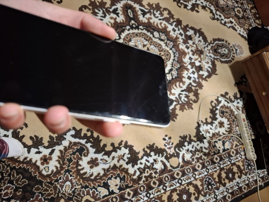 Продам Tecno spark 10