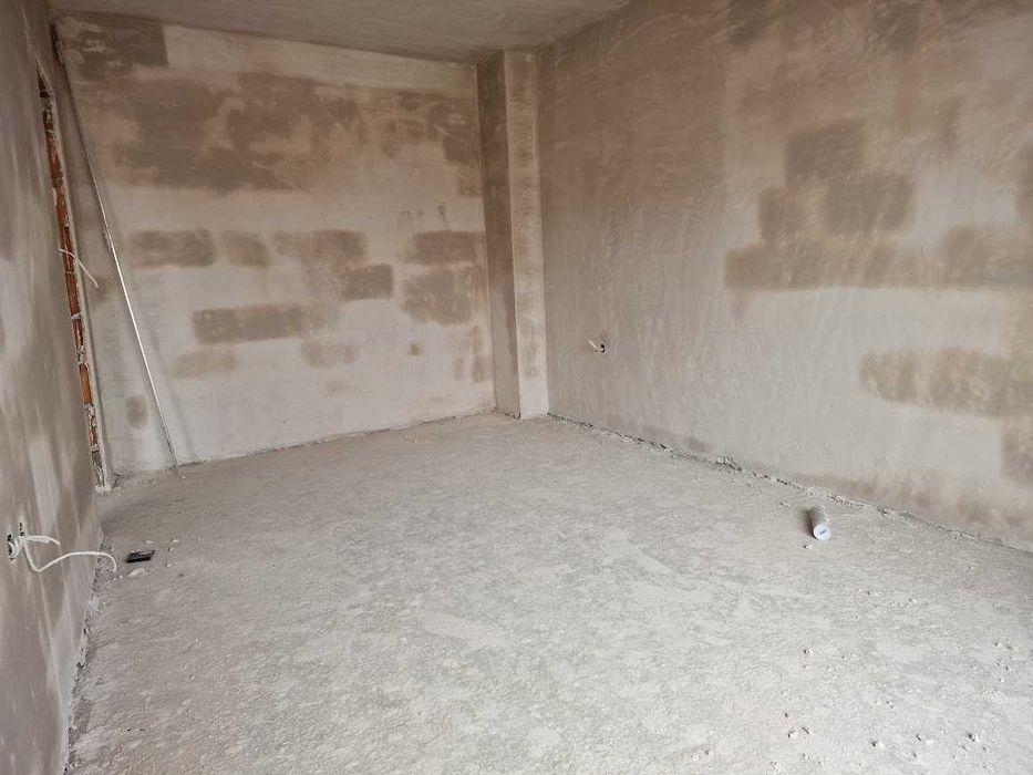 Продава се Тристаен апартамент в Варна, Погреби - 97 кв.м за 1918 €/кв.м - Снимка #3