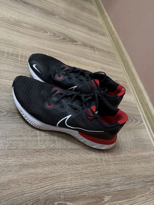 Nike renew run отлични