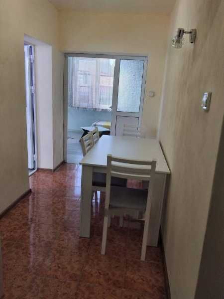 Дава се под наем Двустаен апартамент в Бургас, Долно Езерово - 65 кв.м за 225 € - Снимка #3