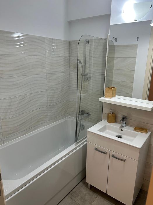 Închiriez apartamente regim hotelier