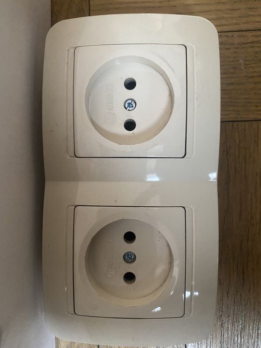 Розетки и выключатели MAKEL