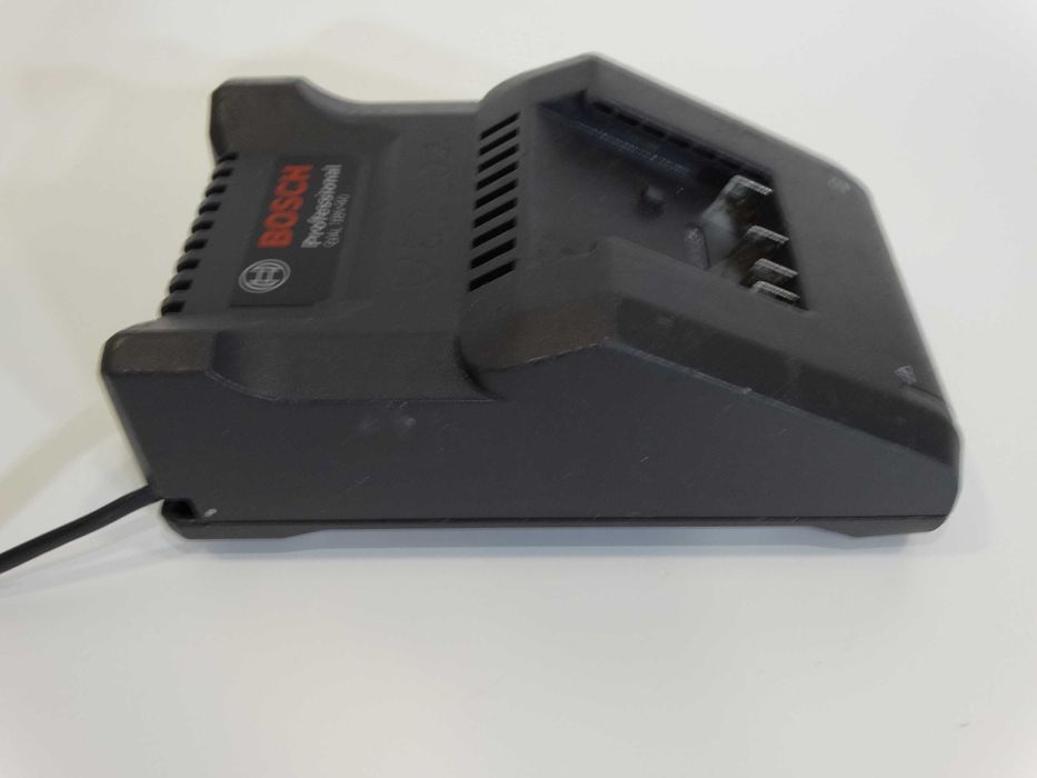 Зарядно Bosch AL 1840