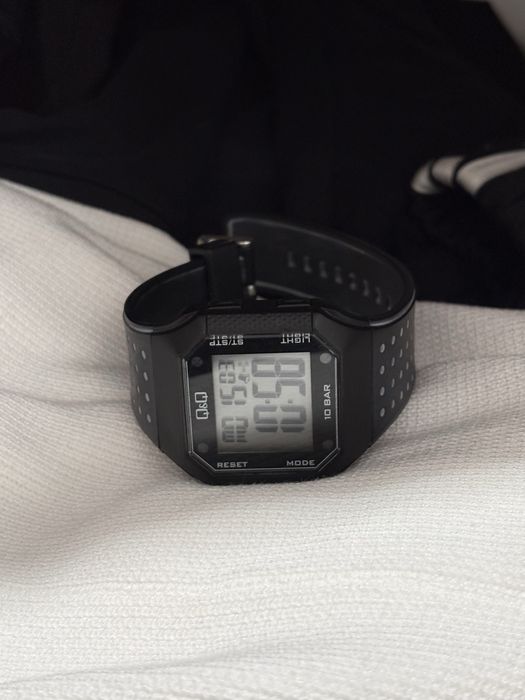 Часы спортивные