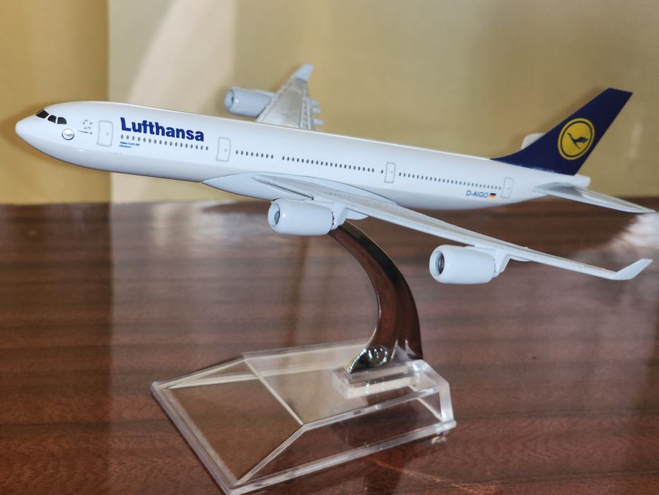 Сувенирный Самолет