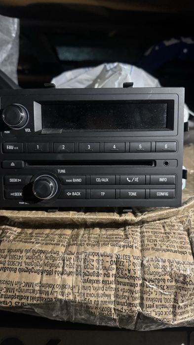 Продам магнитолу на кобальт